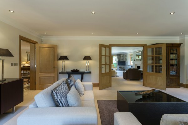 Guide complet des consoles industrielles : Fonctionnalités, applications, avantages et tendances du marché